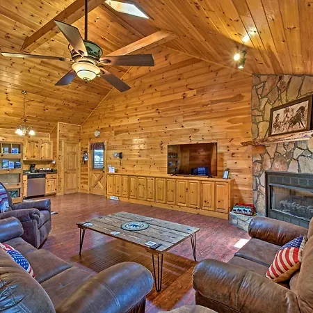 Cozy Sunset View Cabin With Hot Tub And Game Room!